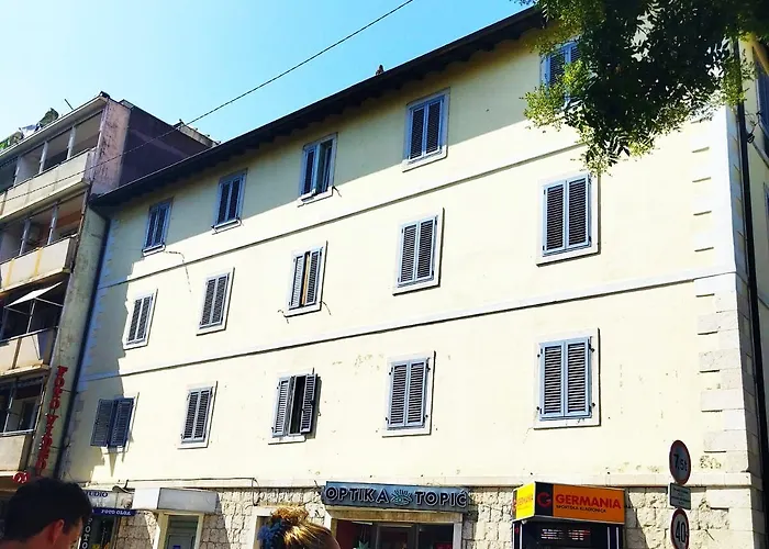 Felicitas At The Center Near The Apartmán