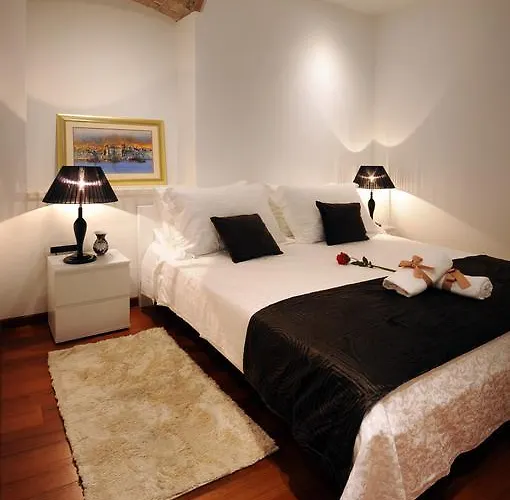 Felicitas At The Center Near The Apartmán